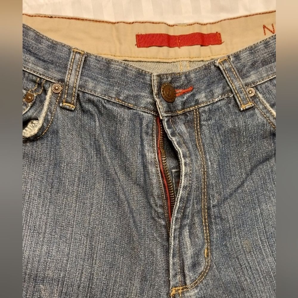 Nautica Relaxed Fit Medium Wash Straight Leg Jeans Mens Size 32x30 - Picture 2 of 8